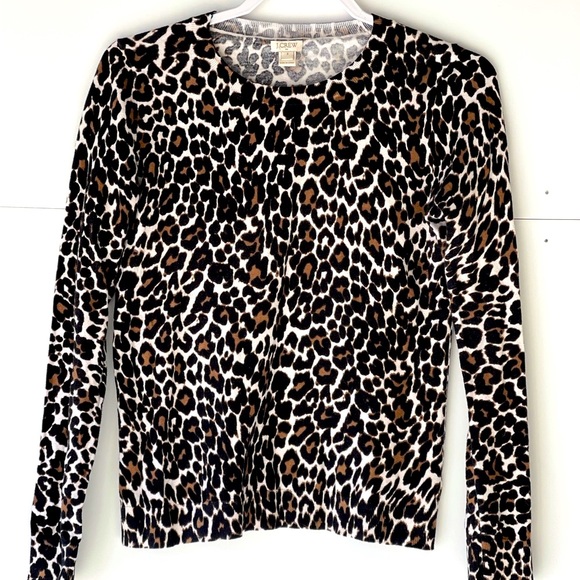J. Crew Women's Cardigan Sweater Pullover Long Sleeve Leopard Sweater, Sz S - Picture 1 of 13
